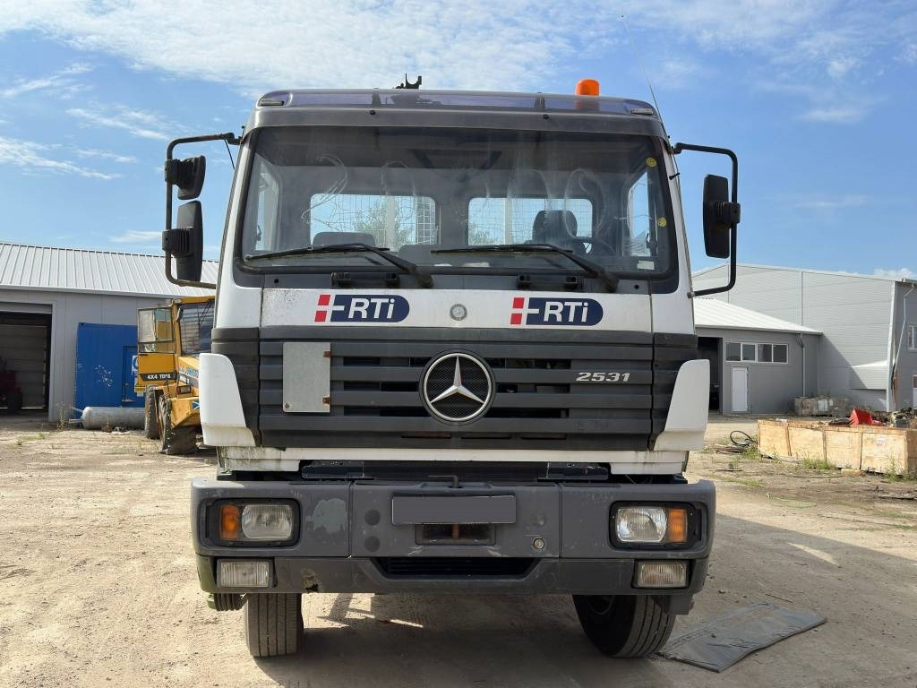 Mercedes-Benz 2531 - Kraanaga veoauto, Madelveok/ Platvormveok: pilt 4 Mercedes-Benz 2531 - Kraanaga veoauto, Madelveok/ Platvormveok: pilt 4