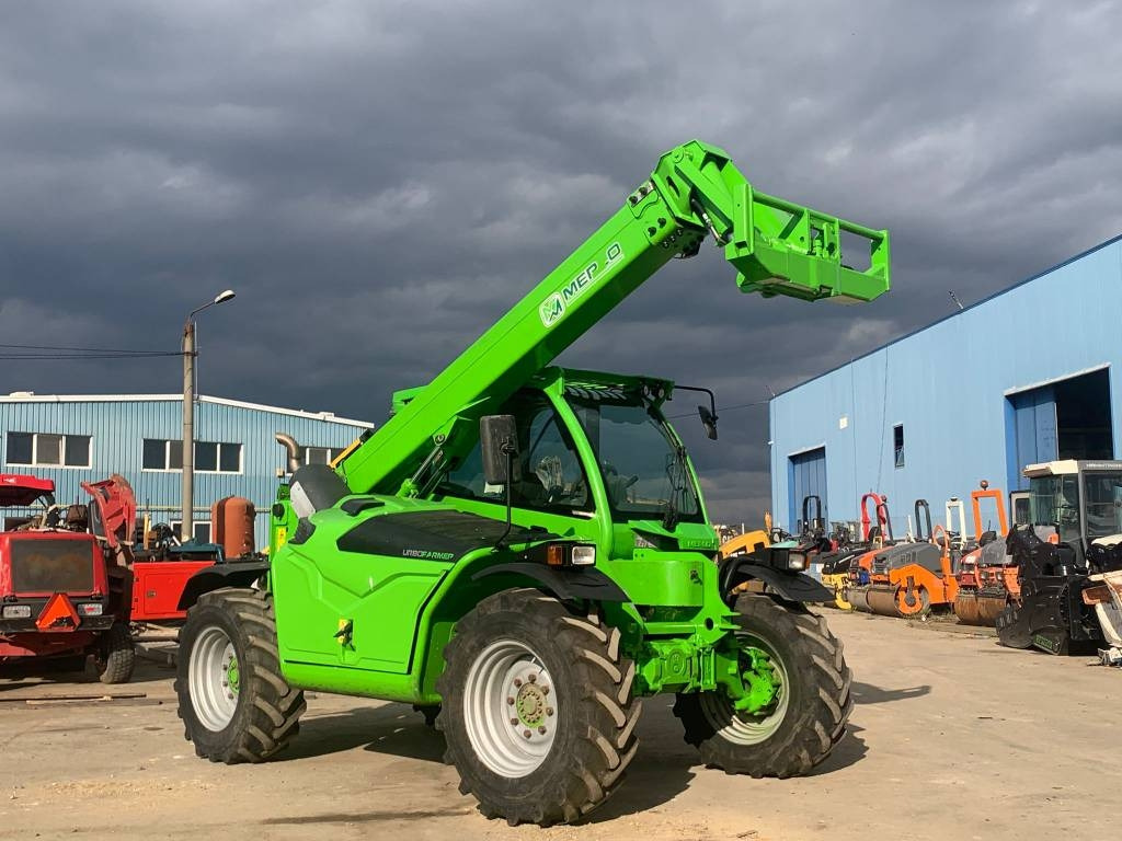 Merlo TF 42.7 CS-140 - Teleskooplaadur: pilt 1 Merlo TF 42.7 CS-140 - Teleskooplaadur: pilt 1