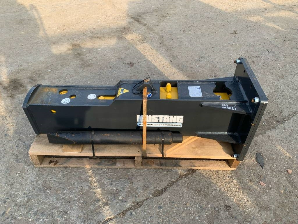 Mustang HM702 - Hüdrauliline haamer - Ehitusmasinad: pilt 1 Mustang HM702 - Hüdrauliline haamer - Ehitusmasinad: pilt 1