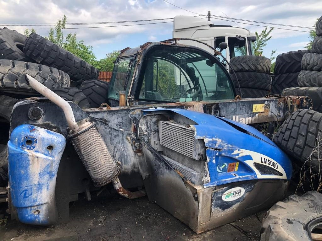 New Holland For Parts LM 5060 - Teleskooplaadur: pilt 1 New Holland For Parts LM 5060 - Teleskooplaadur: pilt 1