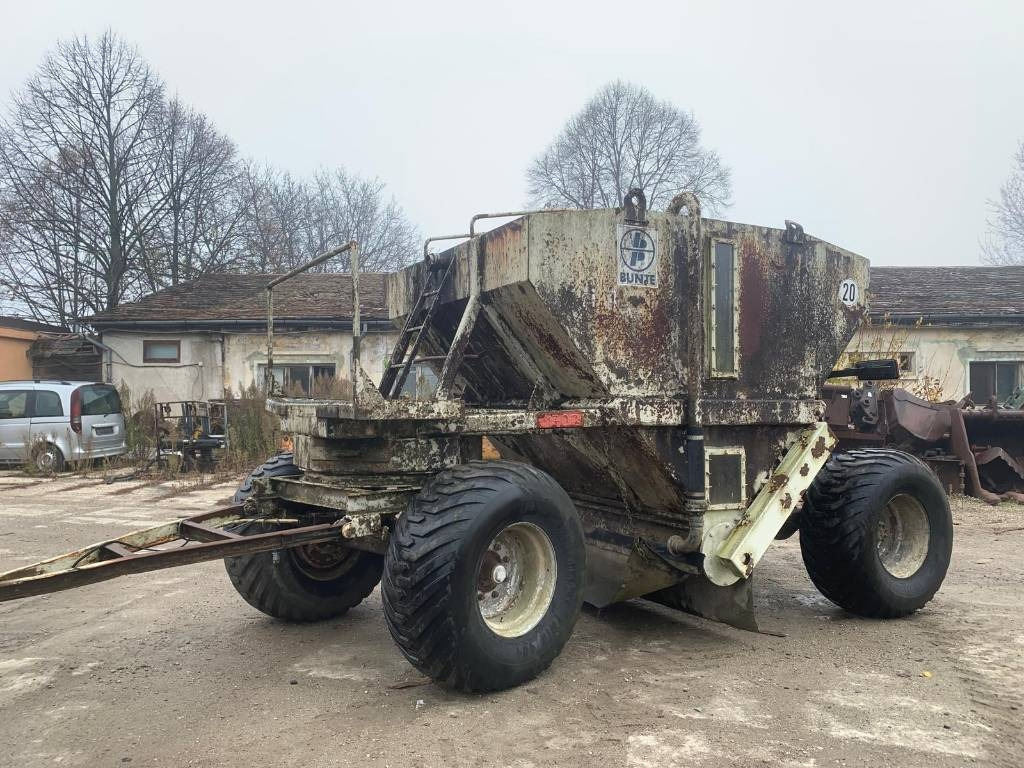 Bunte CB - Poolhaagis: pilt 1 Bunte CB - Poolhaagis: pilt 1