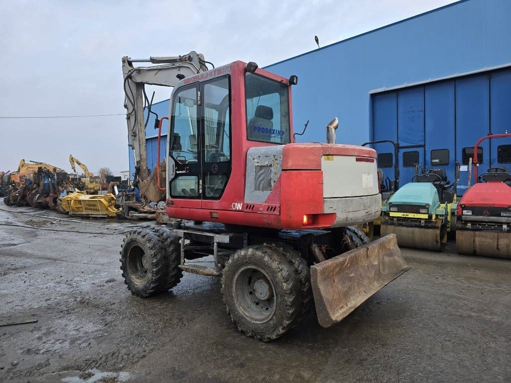 Takeuchi TB070W - Ratastel ekskavaator: pilt 2 Takeuchi TB070W - Ratastel ekskavaator: pilt 2