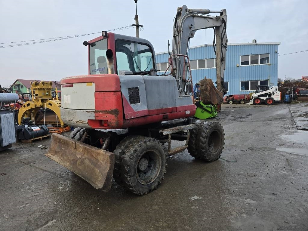 Takeuchi TB070W - Ratastel ekskavaator: pilt 3 Takeuchi TB070W - Ratastel ekskavaator: pilt 3