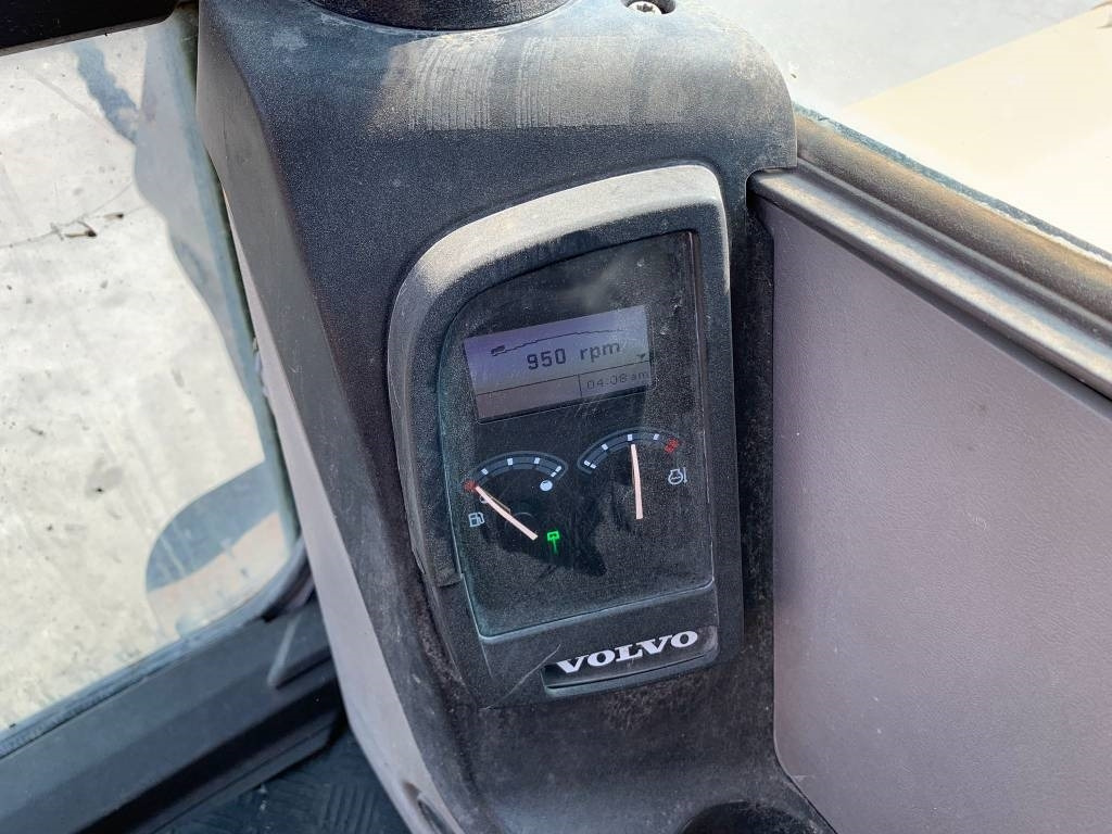 Miniekskavaator Volvo ECR 88 D: pilt 10