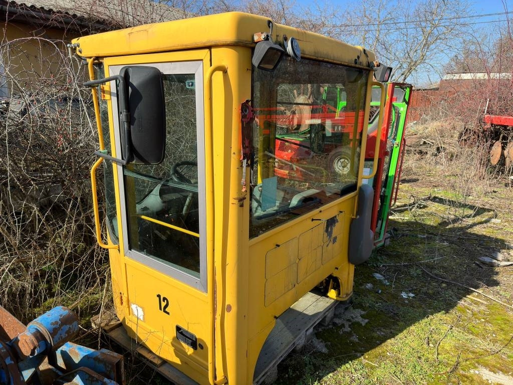Volvo L 180 E CABIN - Kabiin - Ehitusmasinad: pilt 1 Volvo L 180 E CABIN - Kabiin - Ehitusmasinad: pilt 1