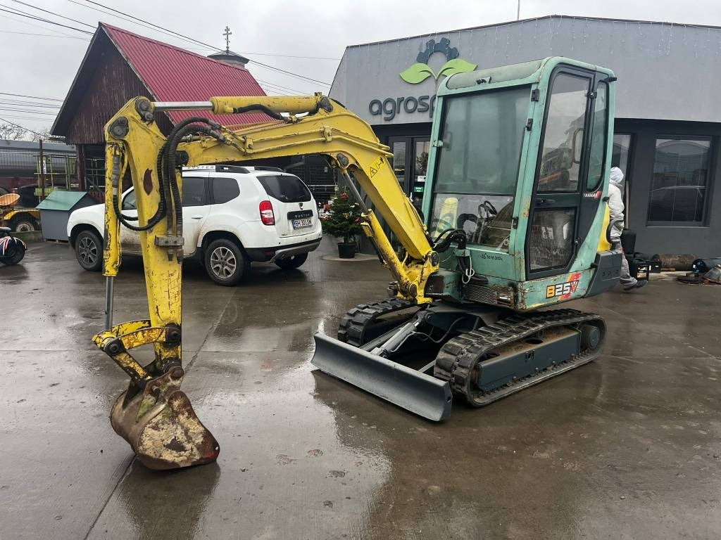 Yanmar B 25 V - Miniekskavaator: pilt 1 Yanmar B 25 V - Miniekskavaator: pilt 1