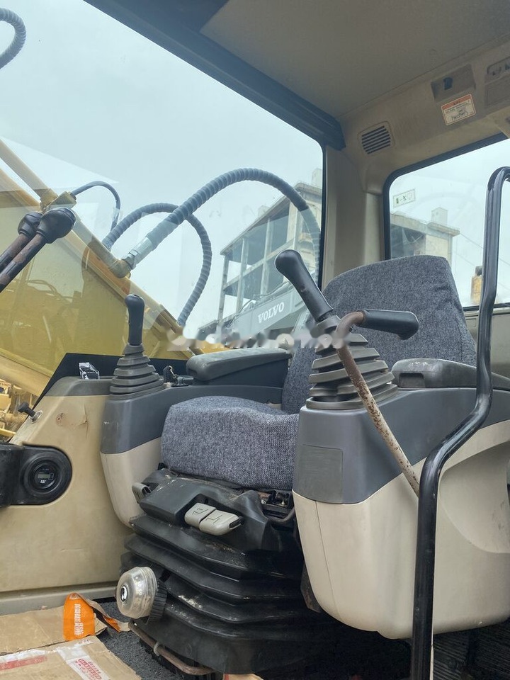 Caterpillar 320C - Lintekskavaator: pilt 1 Caterpillar 320C - Lintekskavaator: pilt 1
