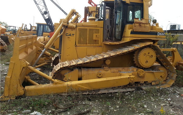 Caterpillar CAT D6H - Buldooser: pilt 1 Caterpillar CAT D6H - Buldooser: pilt 1
