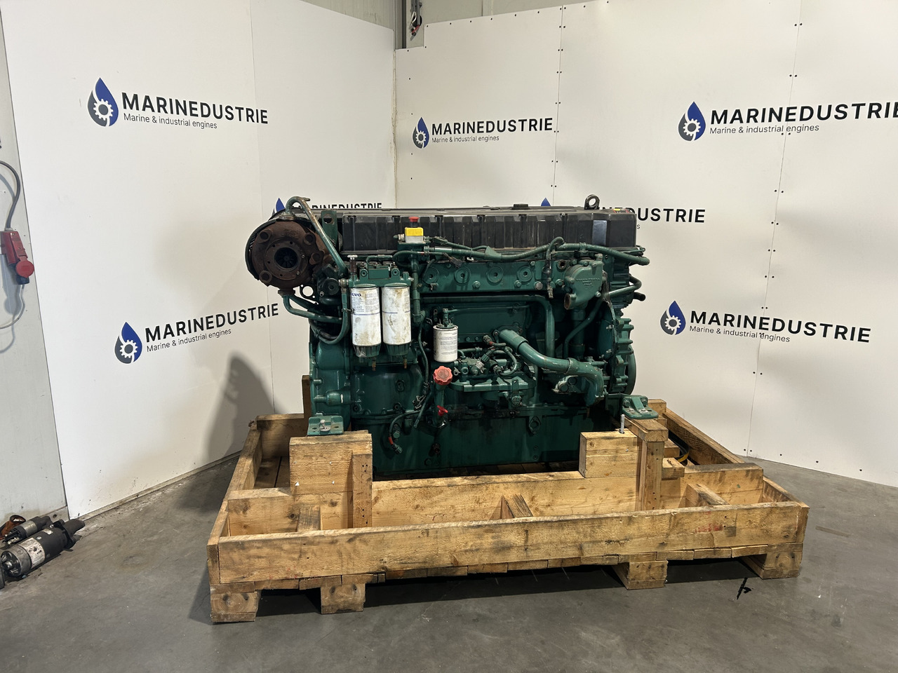 Volvo Penta D12-D MG - Mootor - Muu seadmestik: pilt 1 Volvo Penta D12-D MG - Mootor - Muu seadmestik: pilt 1