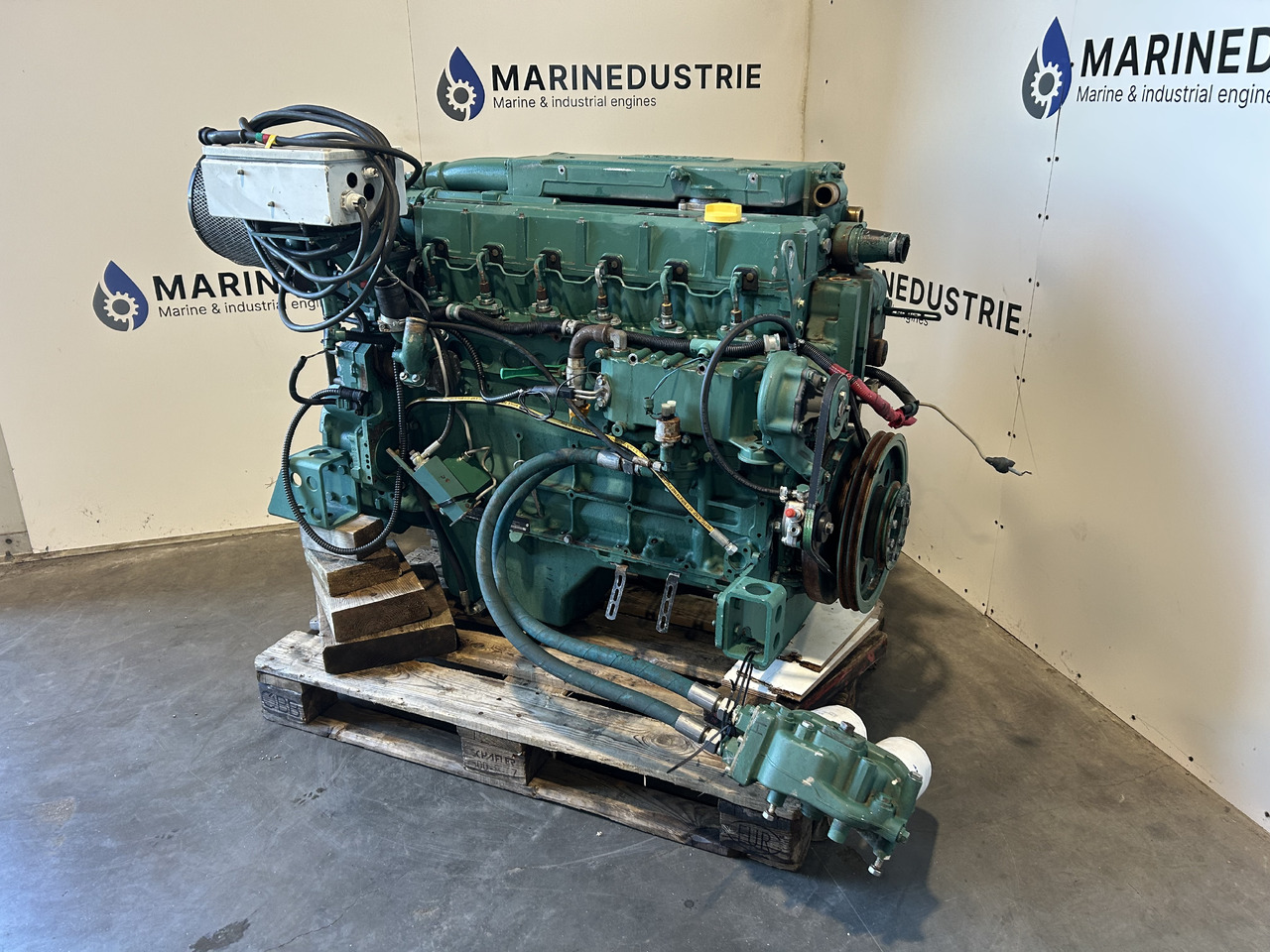 Volvo Penta D7C-B TA - Mootor - Muu seadmestik: pilt 3 Volvo Penta D7C-B TA - Mootor - Muu seadmestik: pilt 3