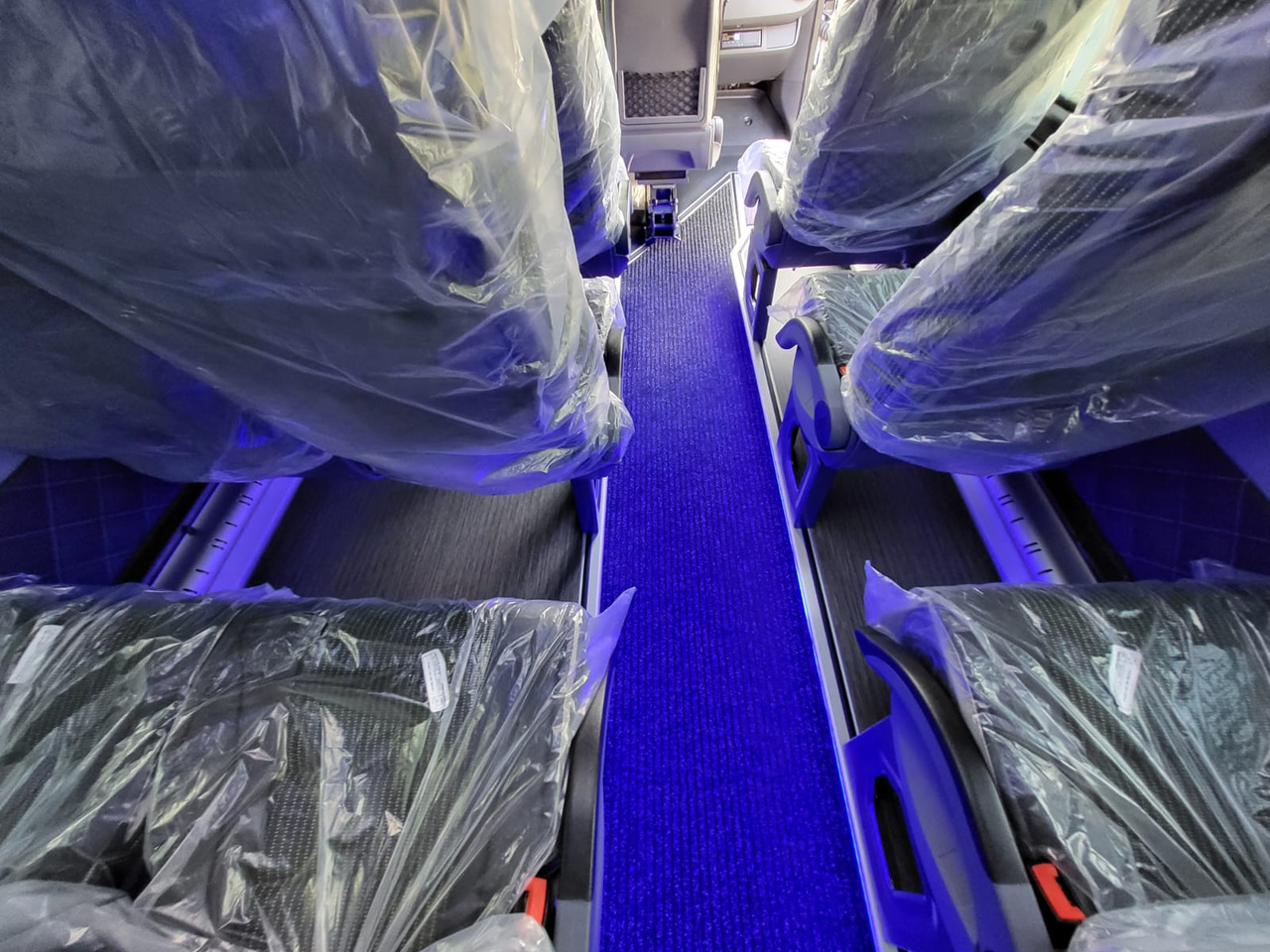 Uus Maakonnaliini buss Mercedes-Benz Sprinter 517 CDI LONG 24 places + 4 standing: pilt 14