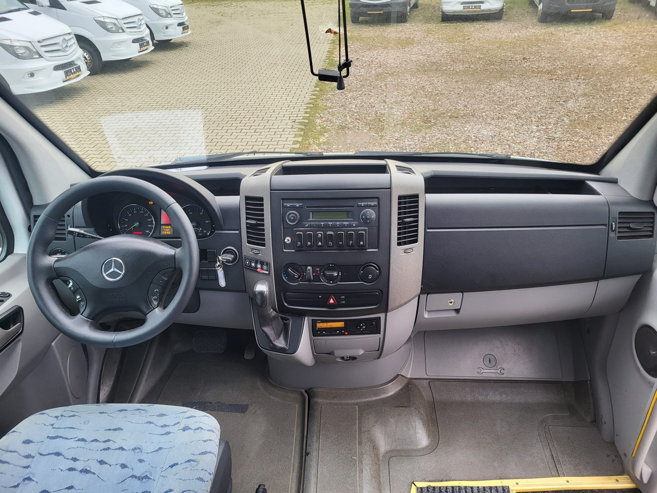 Mercedes-Benz Sprinter 518 CDI - 24 places + standing - Väikebuss, Mikrobuss: pilt 5 Mercedes-Benz Sprinter 518 CDI - 24 places + standing - Väikebuss, Mikrobuss: pilt 5