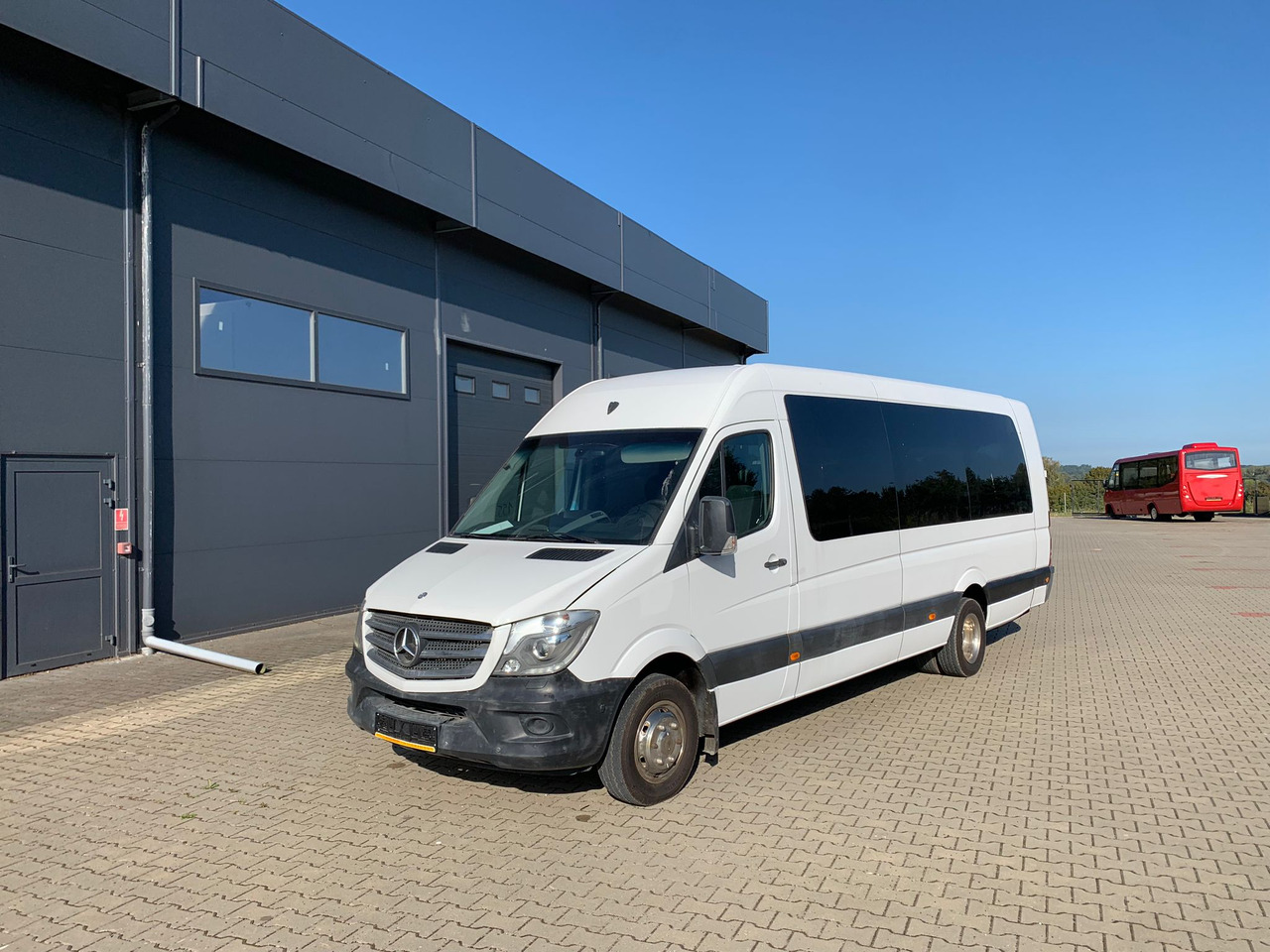 Mercedes Benz Sprinter 519 CDI- 24 Miejsca - Maakonnaliini buss: pilt 1 Mercedes Benz Sprinter 519 CDI- 24 Miejsca - Maakonnaliini buss: pilt 1