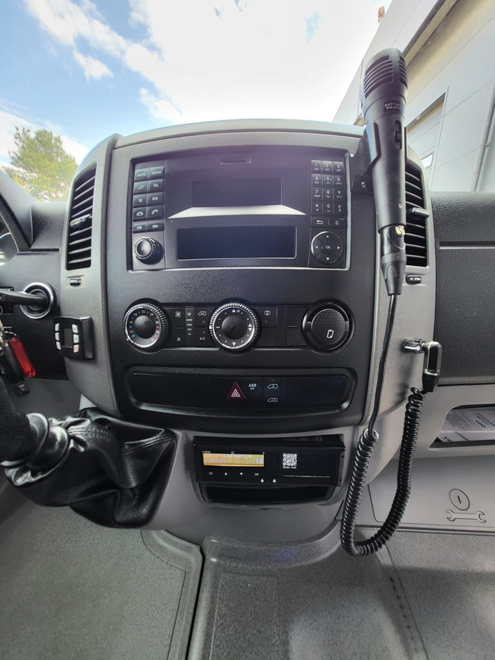 Maakonnaliini buss Mercedes-Benz Sprinter 519 CDI 24 places + 4 standing: pilt 10