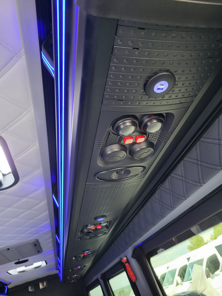 Maakonnaliini buss Mercedes-Benz Sprinter 519 CDI 24 places + 4 standing: pilt 14