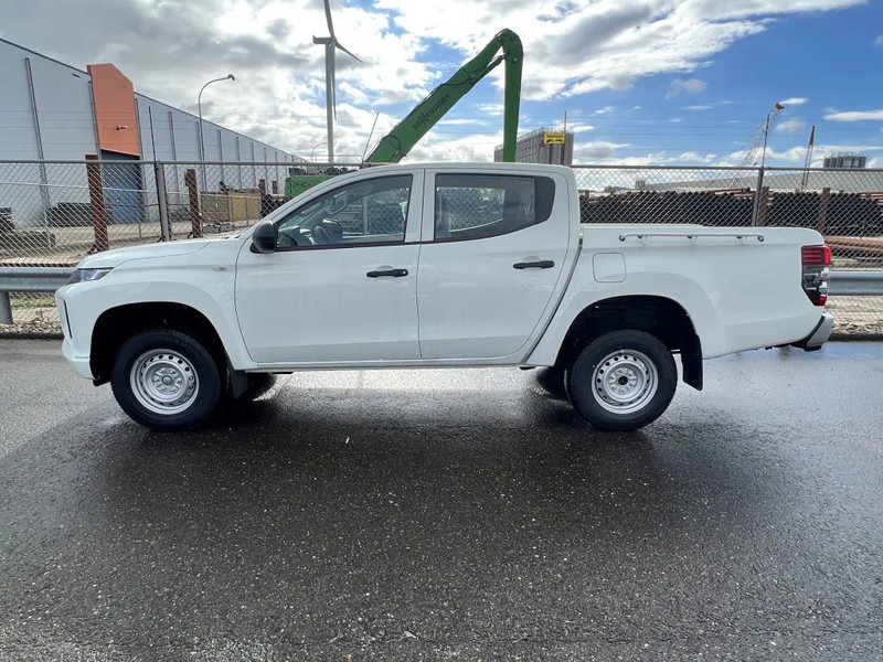 Mitsubishi L200 4x4 - 8 UNITS in WHITE 2.5 D GL Double Cab - EURO 2 - NEW!! Ready for work!!!** - Pikap, Meeskonnaauto: pilt 1 Mitsubishi L200 4x4 - 8 UNITS in WHITE 2.5 D GL Double Cab - EURO 2 - NEW!! Ready for work!!!** - Pikap, Meeskonnaauto: pilt 1