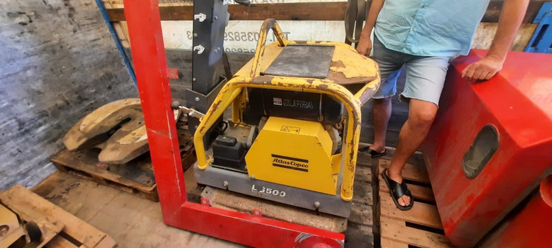 Atlas-Copco Rüttelplatte LJ500 - Vibraatorplaat: pilt 1 Atlas-Copco Rüttelplatte LJ500 - Vibraatorplaat: pilt 1