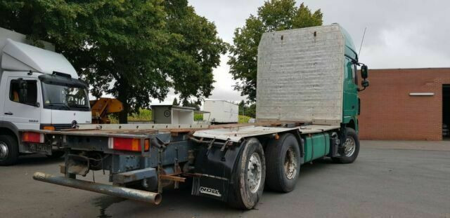 DAF XF105-460Super Spacs Cap G.Haus/Hoch Retarder - Kabiinišassiiga veoauto: pilt 4 DAF XF105-460Super Spacs Cap G.Haus/Hoch Retarder - Kabiinišassiiga veoauto: pilt 4