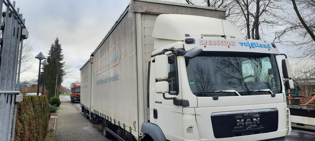 MAN 12.250 TGM Jumbo Mit Anhänger - Tent veoauto, Tenthaagis: pilt 2 MAN 12.250 TGM Jumbo Mit Anhänger - Tent veoauto, Tenthaagis: pilt 2