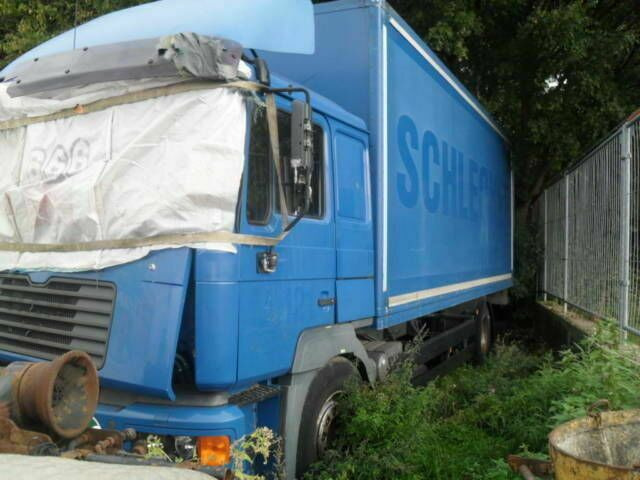 MAN 18.364 Koffer G.Haus Klima AHK ABS ZF-Schalter - Kasti veoauto: pilt 1 MAN 18.364 Koffer G.Haus Klima AHK ABS ZF-Schalter - Kasti veoauto: pilt 1