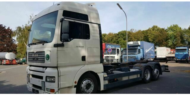 MAN 26.440 TGA BDF 6x2 German Truck - Kabiinišassiiga veoauto: pilt 1 MAN 26.440 TGA BDF 6x2 German Truck - Kabiinišassiiga veoauto: pilt 1
