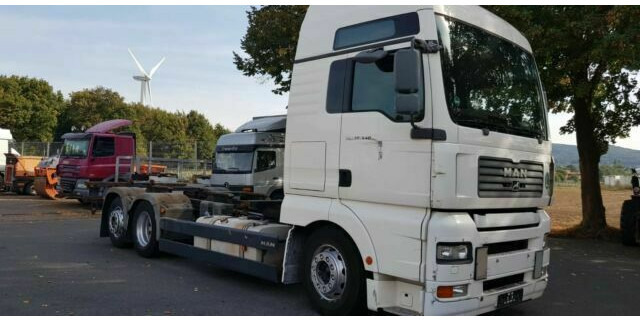 MAN 26.440 TGA BDF 6x2 German Truck - Kabiinišassiiga veoauto: pilt 3 MAN 26.440 TGA BDF 6x2 German Truck - Kabiinišassiiga veoauto: pilt 3