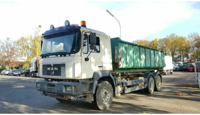 MAN 27.403MAN 6x4 Abroller/Kipper Mulde - Kallurauto: pilt 1 MAN 27.403MAN 6x4 Abroller/Kipper Mulde - Kallurauto: pilt 1