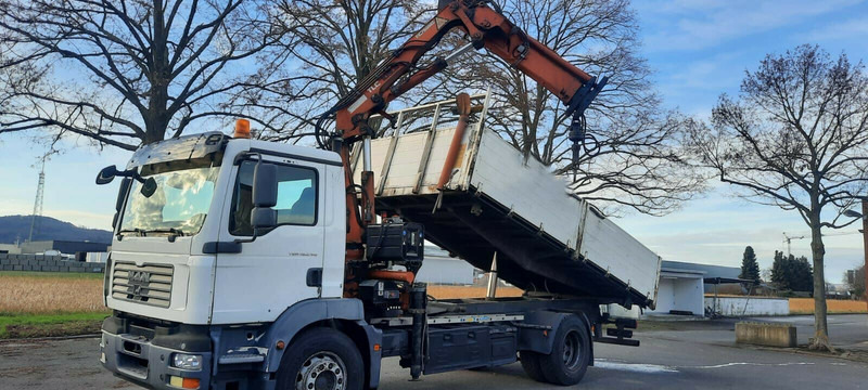Kallurauto, Kraanaga veoauto MAN TGM 18.240PS 4x2 3.S-Kipper mit Kran: pilt 6
