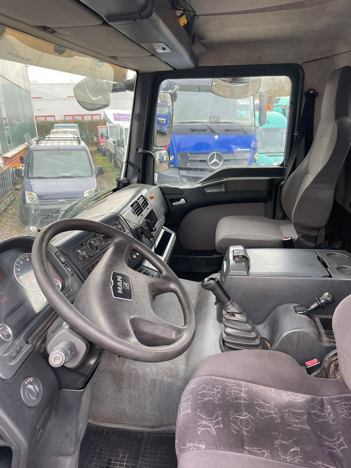 Kallurauto, Kraanaga veoauto MAN TGM 18.240PS 4x2 3.S-Kipper mit Kran: pilt 15