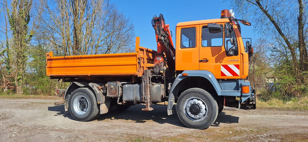 MAN TGM 18.240PS 4x4 3.S-Kipper mit Kran - Kallurauto, Kraanaga veoauto: pilt 5 MAN TGM 18.240PS 4x4 3.S-Kipper mit Kran - Kallurauto, Kraanaga veoauto: pilt 5