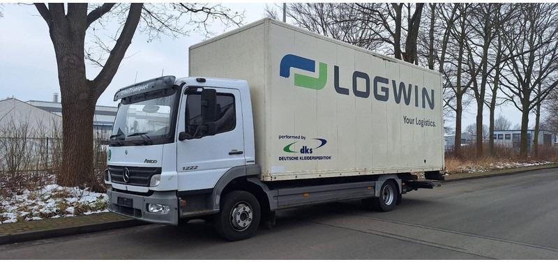 Mercedes-Benz 1222 Atego Koffer mit LBW Klima - Kasti veoauto: pilt 1 Mercedes-Benz 1222 Atego Koffer mit LBW Klima - Kasti veoauto: pilt 1