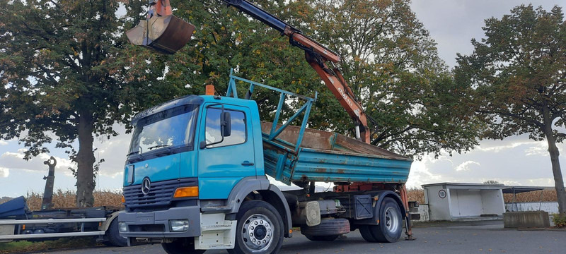 Mercedes-Benz 1828K 4x2 Kipper KRAN+Funk/Greifer - Kallurauto, Kraanaga veoauto: pilt 1 Mercedes-Benz 1828K 4x2 Kipper KRAN+Funk/Greifer - Kallurauto, Kraanaga veoauto: pilt 1