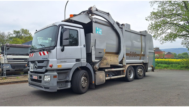 Mercedes-Benz 2532 Actros Überkopflader - Prügiauto: pilt 1 Mercedes-Benz 2532 Actros Überkopflader - Prügiauto: pilt 1