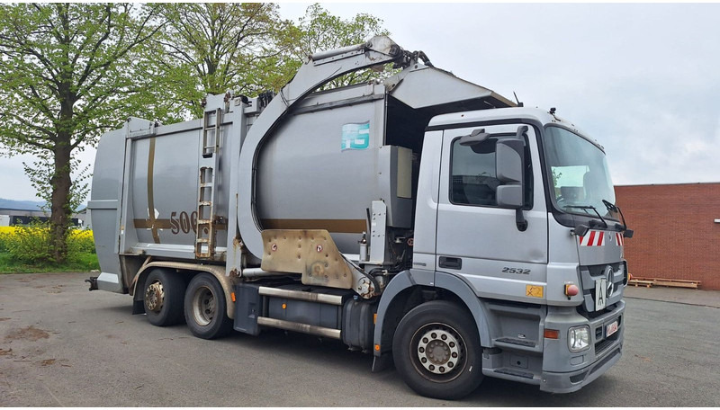Mercedes-Benz 2532 Actros Überkopflader - Prügiauto: pilt 3 Mercedes-Benz 2532 Actros Überkopflader - Prügiauto: pilt 3