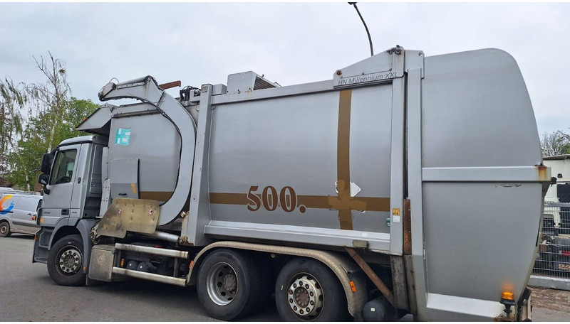 Mercedes-Benz 2532 Actros Überkopflader - Prügiauto: pilt 4 Mercedes-Benz 2532 Actros Überkopflader - Prügiauto: pilt 4