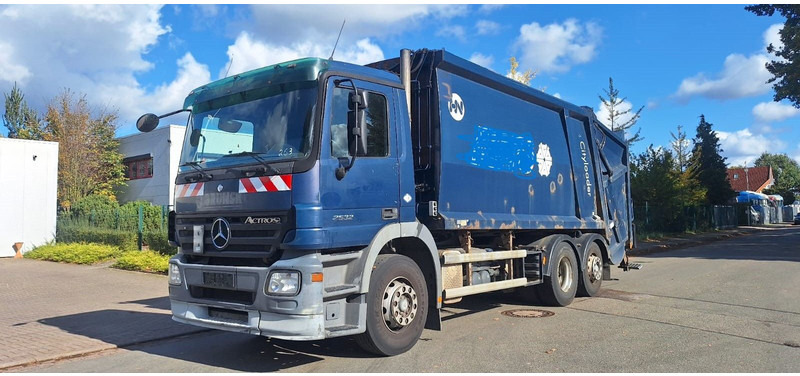 Mercedes-Benz 2632 Müllwgen 6x2 M.Haus Blatt/Luft - Prügiauto: pilt 1 Mercedes-Benz 2632 Müllwgen 6x2 M.Haus Blatt/Luft - Prügiauto: pilt 1