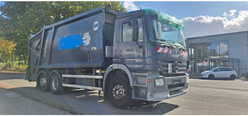 Mercedes-Benz 2632 Müllwgen 6x2 M.Haus Blatt/Luft - Prügiauto: pilt 2 Mercedes-Benz 2632 Müllwgen 6x2 M.Haus Blatt/Luft - Prügiauto: pilt 2