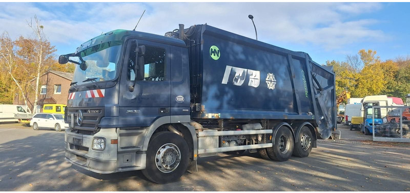 Mercedes-Benz 2632 Müllwgen 6x2 M.Haus E5 Blatt/Luft - Prügiauto: pilt 3 Mercedes-Benz 2632 Müllwgen 6x2 M.Haus E5 Blatt/Luft - Prügiauto: pilt 3