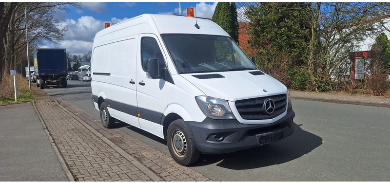 Mercedes-Benz Sprinter II Kasten 216CDI Lang/Hoch - Väike kaubik: pilt 1 Mercedes-Benz Sprinter II Kasten 216CDI Lang/Hoch - Väike kaubik: pilt 1