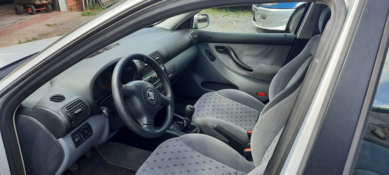 Sedaan SEAT Toledo Signo 1,8 20V Autom: pilt 6