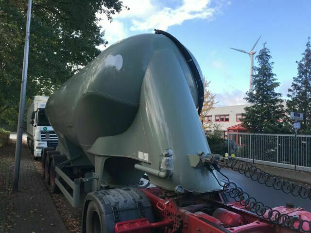 SPITZER SF 2734/2P Zement/Silo German Fahrzeug - Tsistern poolhaagis: pilt 3 SPITZER SF 2734/2P Zement/Silo German Fahrzeug - Tsistern poolhaagis: pilt 3