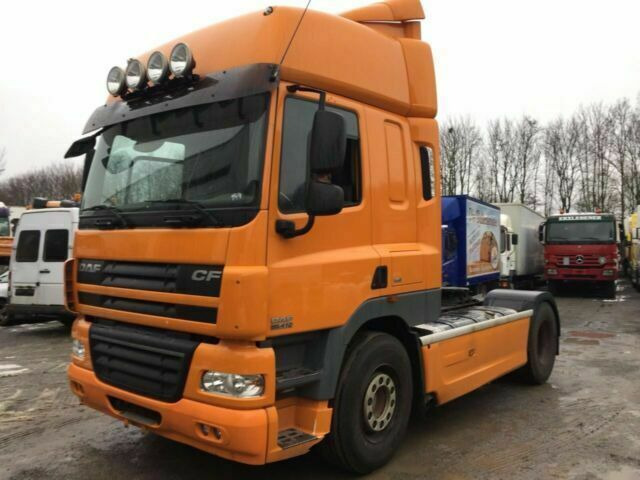 DAF CF85-410 G.Haus 2xBett ZF/Schalter 2-Kreishydr - Sadulveok: pilt 4 DAF CF85-410 G.Haus 2xBett ZF/Schalter 2-Kreishydr - Sadulveok: pilt 4
