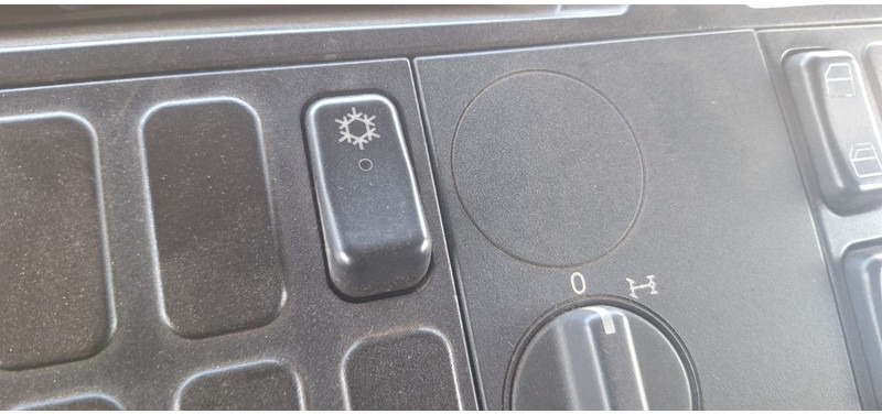 Sadulveok Mercedes-Benz 1328 SZM Atego: pilt 13