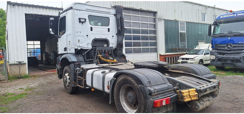 Mercedes-Benz 1840 HD 4x4 Arocs - Sadulveok: pilt 3 Mercedes-Benz 1840 HD 4x4 Arocs - Sadulveok: pilt 3