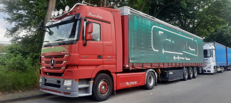 Mercedes-Benz 1841LS MP3 SZM Mega Space Voll/Spoil - Sadulveok: pilt 1 Mercedes-Benz 1841LS MP3 SZM Mega Space Voll/Spoil - Sadulveok: pilt 1