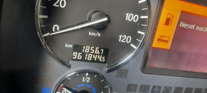 Mercedes-Benz 1841LS MP3 SZM Mega Space Voll/Spoil - Sadulveok: pilt 4 Mercedes-Benz 1841LS MP3 SZM Mega Space Voll/Spoil - Sadulveok: pilt 4