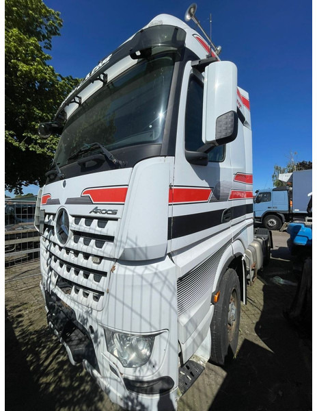Mercedes-Benz 1845MP4 HD 4x4 - Sadulveok: pilt 1 Mercedes-Benz 1845MP4 HD 4x4 - Sadulveok: pilt 1