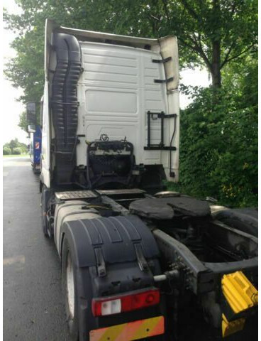 Volvo FH 440 G.Haus-Hochdach Euro:4 German Truck - Sadulveok: pilt 4 Volvo FH 440 G.Haus-Hochdach Euro:4 German Truck - Sadulveok: pilt 4