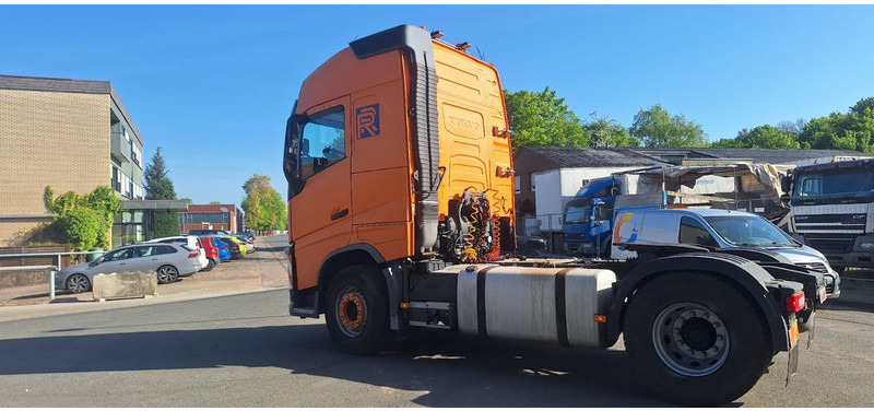 Volvo FH 500 Globbetrotter - Sadulveok: pilt 4 Volvo FH 500 Globbetrotter - Sadulveok: pilt 4