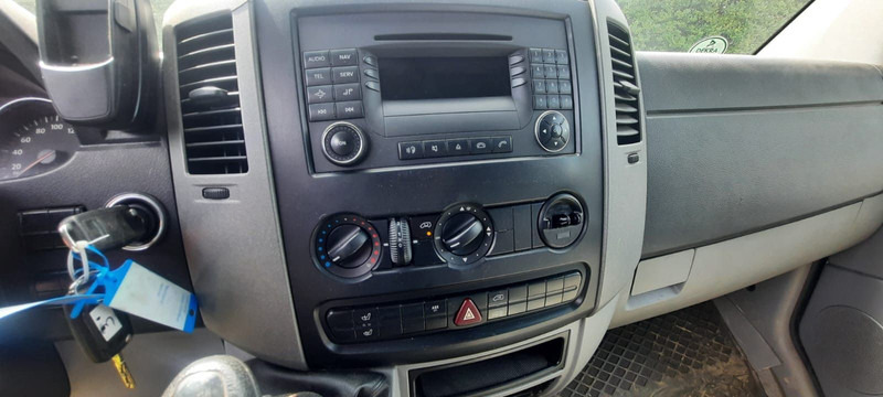 Volkswagen Crafter TDI Lang/Klima 3-Sitzer - Kaubik: pilt 5 Volkswagen Crafter TDI Lang/Klima 3-Sitzer - Kaubik: pilt 5